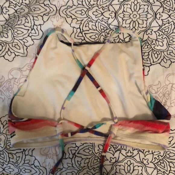 💫SALE!💫 BILLABONG TOP - Picture 2 of 2